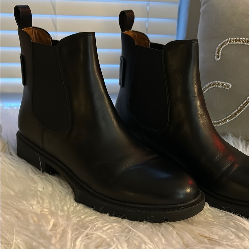 Men's Black Leather Chelsea Boots